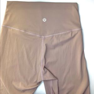 Lululemon leggings
